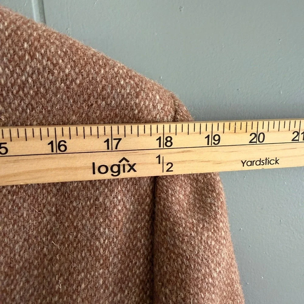 Harris Tweed Vintage Mens Brown Herringbone Wool Blazer 42R FLAW Moth Damage